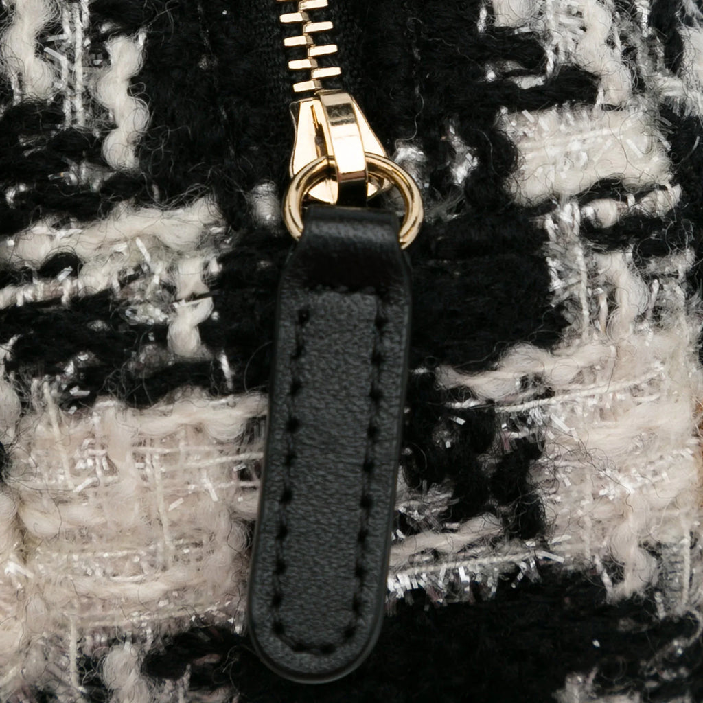 Lambskin Unisex Chanel and 19 Tweed (Good) Pre-Owned Crossbody with Coin Authenticated Clutch Chain Purse Black Bag Fabric Round