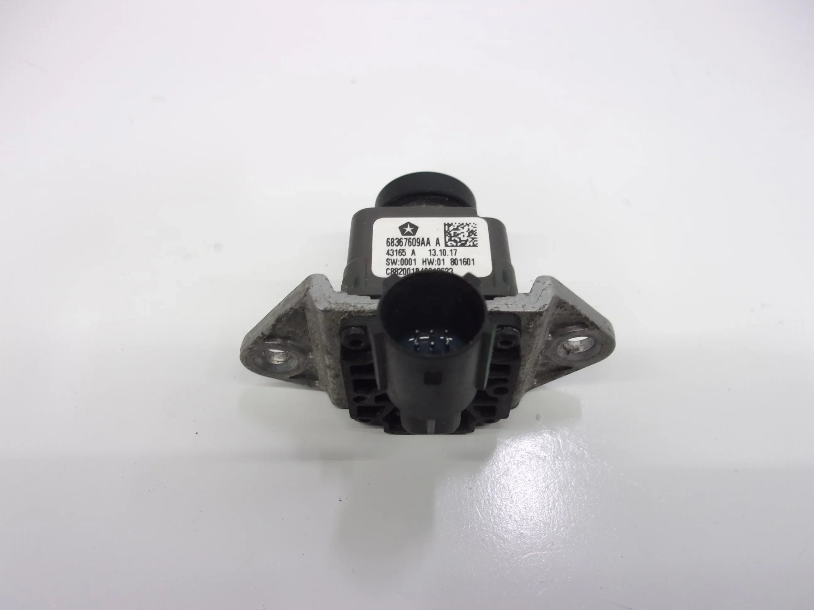 Pre-Owned Camera View OEM Cherokee (Good) 2017-2022 Jeep Backup Grand 68367609AA Rear