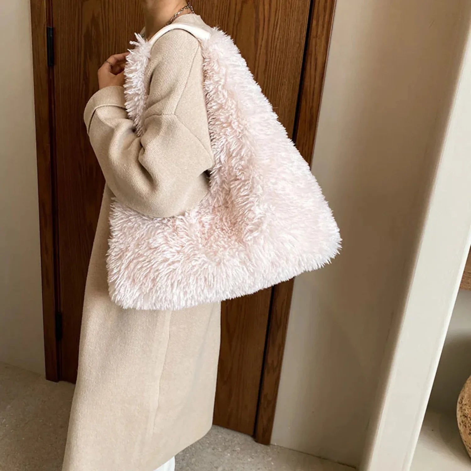 Armpit Trend Luxury Cute Autumn Women Tote Shoulder And Designer Ainter Handbags Plush For Fashion New Bags Bag Large-capacity