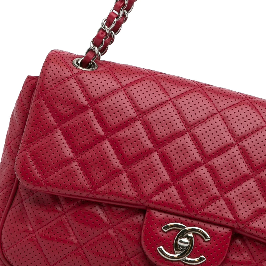 Classic Pre-Owned Chanel Single Bag Lambskin Authenticated Red (Good) Shoulder Perforated Leather Unisex Jumbo Flap