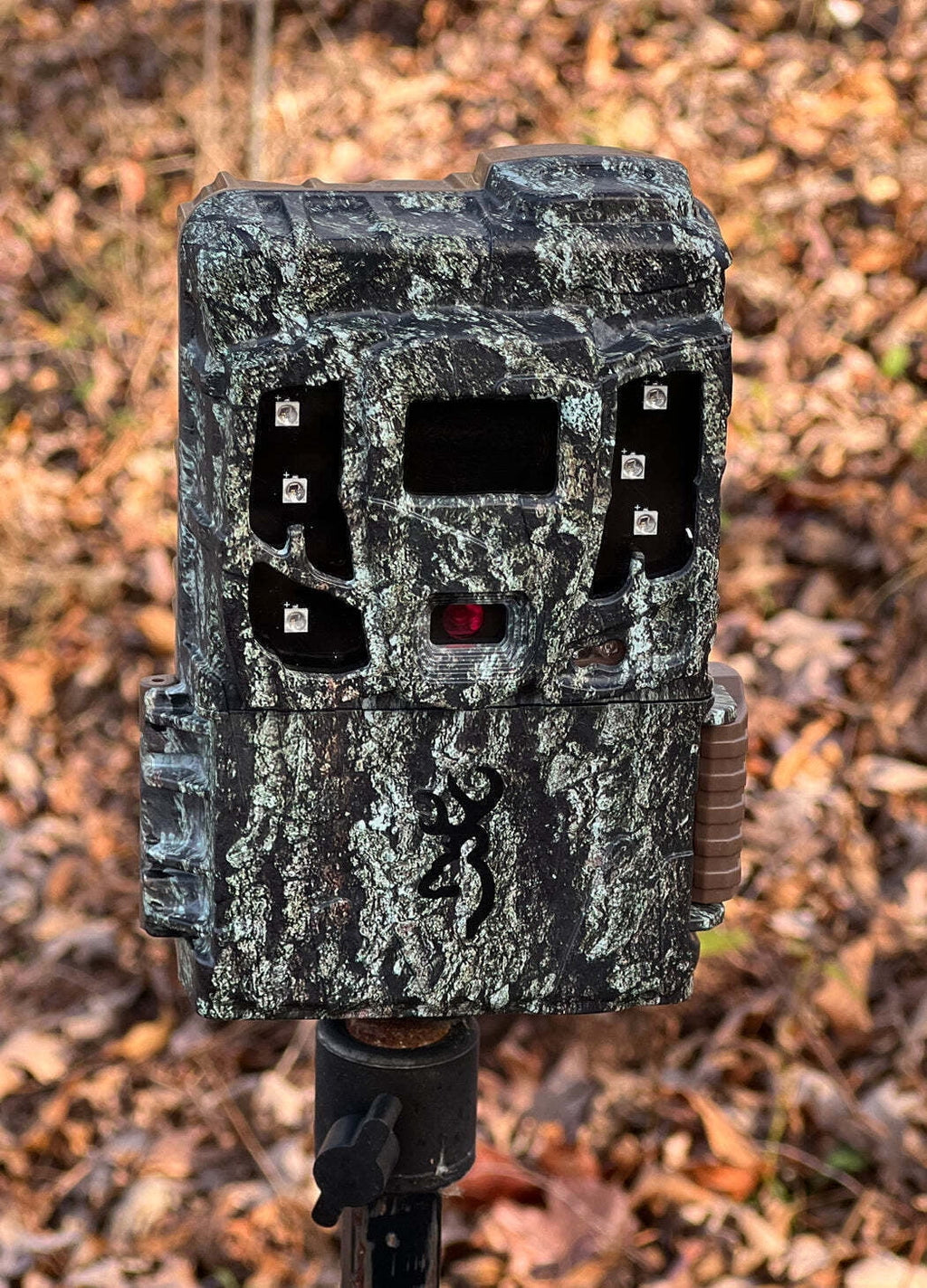 and Scout Extreme Cellular Pro 6PK Browning Max HD Trail with Camera SD Reader