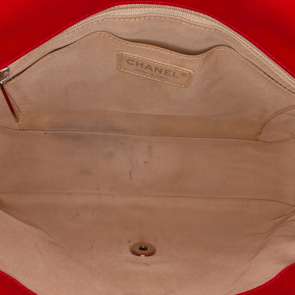 Classic Pre-Owned Chanel Single Bag Lambskin Authenticated Red (Good) Shoulder Perforated Leather Unisex Jumbo Flap
